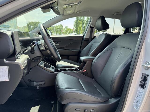 Hyundai Kona 1.6 GDI HEV Premium | Two-Tone Lakkleur | Stoelverwarming + -Ventilatie | 360° Camera | Leder | Navigatie | Apple Carplay/Android Auto | Geheugenstoel | Rijklaarprijs!