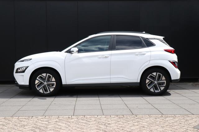 Hyundai Kona EV Premium 64 kWh | LEDER | STOEL/STUURVERW. | CAMERA | STOELVERK. | TREKHAAK | CRUISE | NAVI |