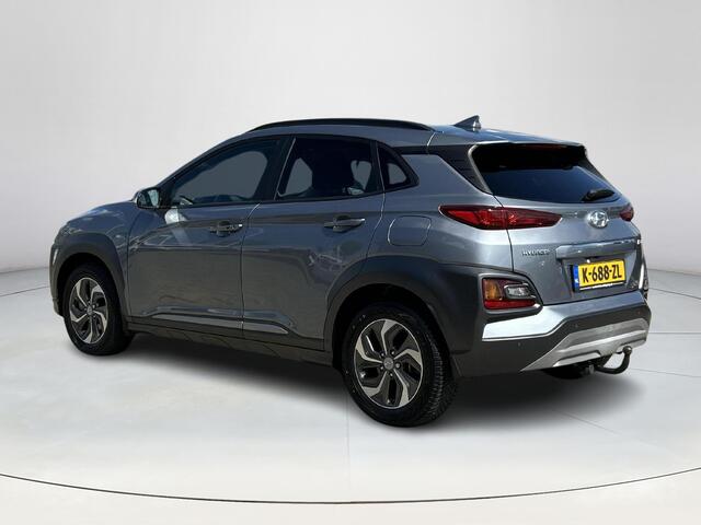 Hyundai Kona 1.6 GDI HEV Fashion Trekhaak| Climate control| Applecarplay| Sportvelgen| Head up display| All Season banden|
