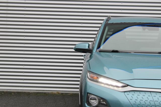 Hyundai Kona EV Premium 64 kWh