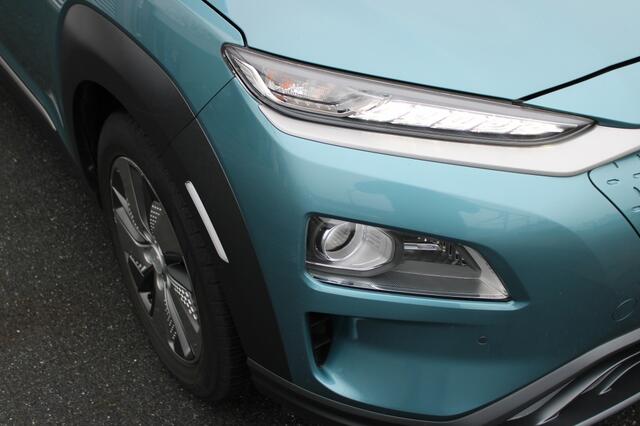 Hyundai Kona EV Premium 64 kWh