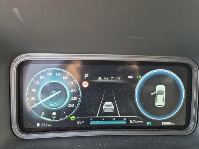 Hyundai Kona 1.6 GDI HEV Premium export price LEDER marge full options 18.000km