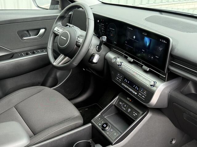 Hyundai Kona 1.6 GDI HEV Comfort Smart / Origineel Nederlands / Dealer Onderhouden / Vierseizoenenbanden / Garantie t/m 16-07-2024 / 1.200 KG Trekgewicht / Adaptieve Cruise Control / Navigatie / Stoel & Stuurverwarming / Apple CarPlay & Android Auto /Parkeersensoren V