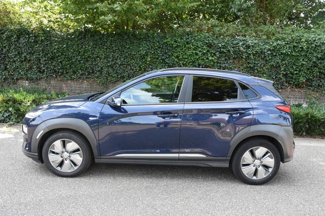 Hyundai Kona EV Fashion 64 kWh | 3 FASE | CARPLAY | CAMERA | NAVI
