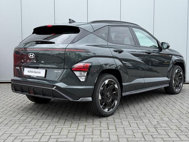 Hyundai Kona Electric N Line Business 64.8 kWh / Dodehoekdetectie / Warmtepomp / 19 Inch / Stoel- & Stuurverwarming / Snel Leverbaar! /
