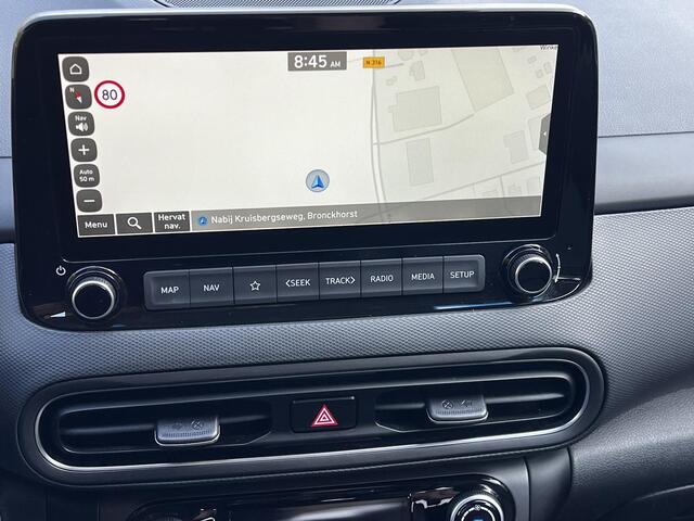 Hyundai Kona 1.0 T-GDI Premium / Dealer onderhouden / 1.200 kg Trekgewicht / Navigatie Bluelink / HUD / Achteruitrijcamera / Stoelventilatie / Stuur-, stoel- en achterbankverwarming / 18" LM wielen /