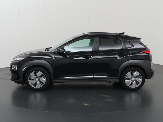 Hyundai Kona EV Premium 64 kWh | Navigatie | Krell Audio | Head-Up | Parkeercamera | Climate Control | Stoelkoeling&Verwarming | Cruise Control Adaptief |