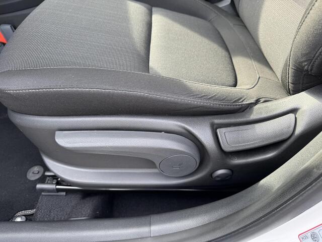 Hyundai Kona 1.6 GDI HEV Comfort / Cruise Control /Automatische airco/ Eerste eigenaar/ dealer onderhouden/ Trekhaak/ Navigatie via Apple Carplay & Android Auto / Achteruitrijcamera