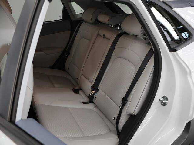 Hyundai Kona EV Fashion 64 kWh | Warmtepomp | Parkeercamera | Krell Audio | Cruise Control Adaptief | Parkeercamera |