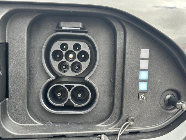 Hyundai Kona Electric N Line Business 64,8 kWh MY 26 / ¤500 Voordeel / Dodehoekdetectie / Warmtepomp / 19 Inch / Snel Leverbaar! /