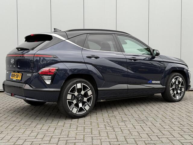 Hyundai Kona Electric Premium 65.4 kWh / Two-Tone / Leder / Stoelverkoeling / Stoel- & Stuurverwarming / 360 Camera / HUD / PDC Voor + Achter /