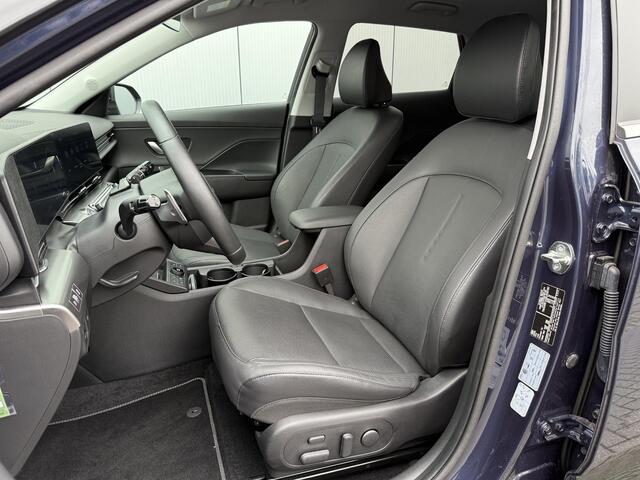 Hyundai Kona Electric Premium 65.4 kWh / Two-Tone / Leder / Stoelverkoeling / Stoel- & Stuurverwarming / 360 Camera / HUD / PDC Voor + Achter /