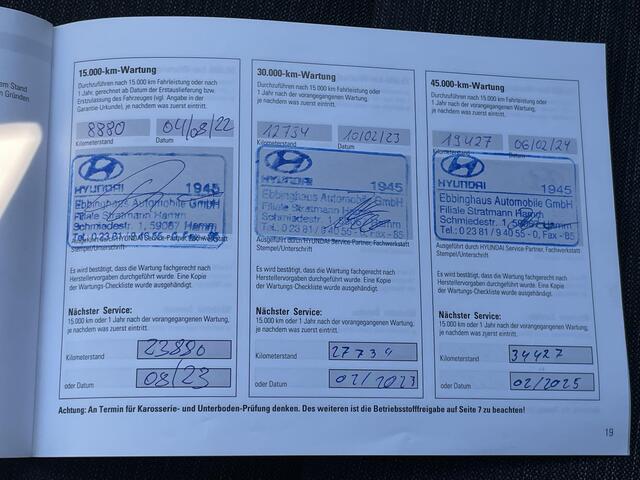 Hyundai Kona EV Comfort Smart 64 kWh / Dealer onderhouden / Afneembare Trekhaak / Apple Carplay/Android auto / Stoelverwarming / Cruise Control Adaptief / KRELL Audiosysteem