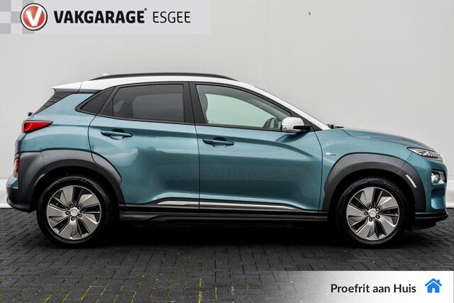 Hyundai Kona EV Premium 64 kWh RIJKLAAR INCL:GARANTIE AUTOMAAT | Two-Tone lak | Leer | Clima | Navigatie | PDC V/A | Stoel / stuur verwarming |