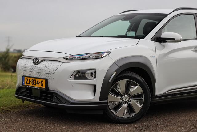 Hyundai Kona EV Premium 64 kWh ? Warmtepomp ? Leder ? Carplay