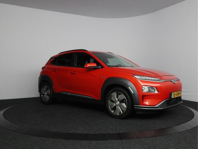 Hyundai Kona EV Premium 64 kWh | Schuif-kanteldak | Warmtepomp