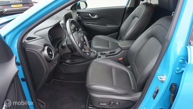 Hyundai Kona 1.6 HYBRID Schuif-Kanteldak | Elektr. Stoelverstelling | Leder | HUD | Navigatie 10.25 inch