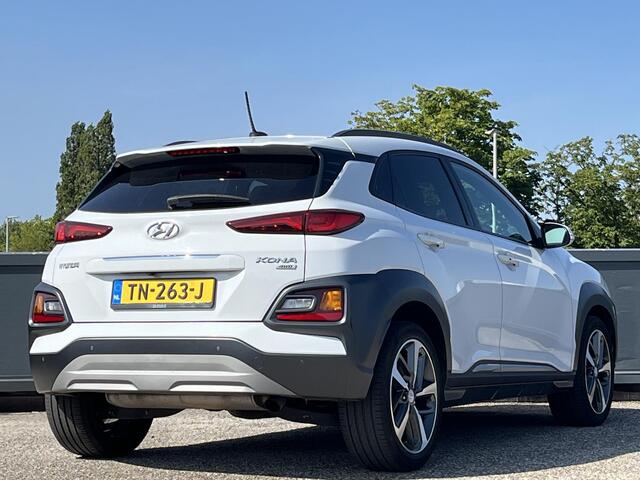 Hyundai Kona 1.6 T-GDI 177PK Premium | 4 wielaandrijving | 18'' Bi-Color LMV | Lederen bekleding | Sterke motor |