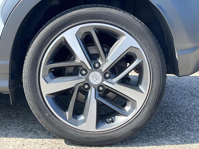 Hyundai Kona 1.6 T-GDI 177PK Premium | 4 wielaandrijving | 18'' Bi-Color LMV | Lederen bekleding | Sterke motor |