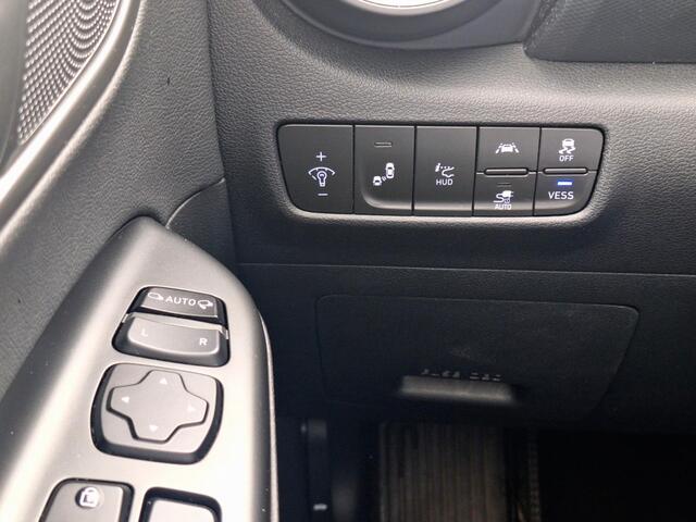 Hyundai Kona EV Premium 64 kWh | Leder | Adaptive CC | Navi | Two Tone | (occasion)