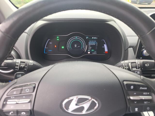 Hyundai Kona EV Premium 64 kWh | Leder | LED | Adaptive CC | Camera | (occasion)