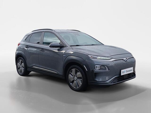 Hyundai Kona EV Premium 64 kWh | Leder | Camera | TREKHAAK | Head-Up | Elec Stoel | Stoelverw en ventilatie |