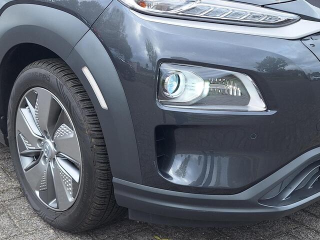 Hyundai Kona EV Premium Sky 64 kWh | 3 Fase | Warmtepomp | Leder | Schuifdak | occasion