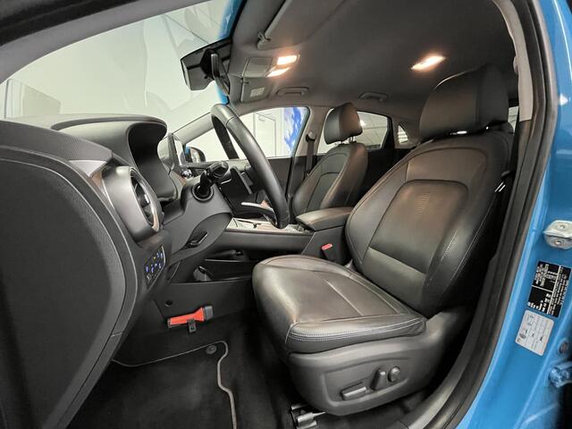 Hyundai Kona EV Premium 64 kWh | elektrische stoelen | dodehoek detectie | adaptive cruise control