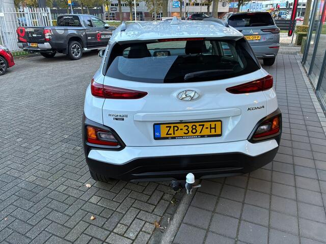 Hyundai Kona 1.0 T-GDI Comfort | NAVIGATIE | TREKHAAK | CRUISE CONTROL | CAMERA |