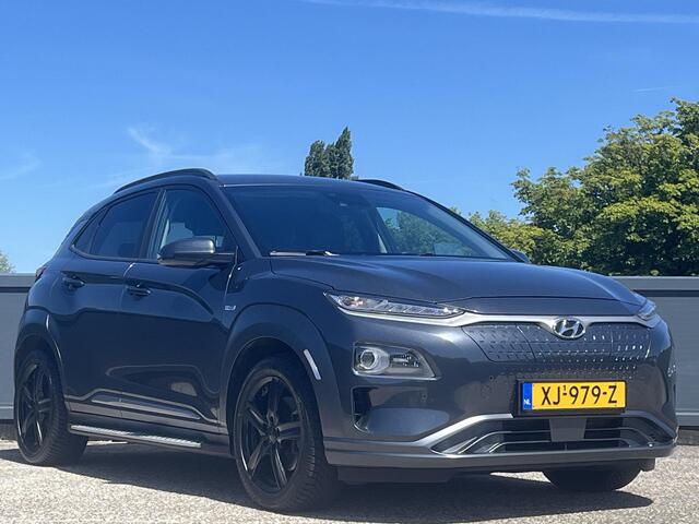 Hyundai Kona EV Premium 64 kWh | Adaptieve cruisecontrol | Head up display | Lederen bekleding | Sidebars |