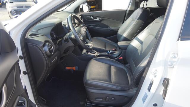 Hyundai Kona 1.6 T-GDI 177PK Premium 4WD Automaat | Trekhaak | Schuif-Kanteldak | All-Season | HUD | Camera