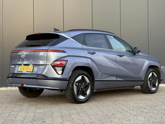 Hyundai Kona Electric Comfort Smart 65.4 kWh / Stoel en stuur verwarming / Automaat / Apple CarPlay/Android Auto / Navigatie / Cruise Control /