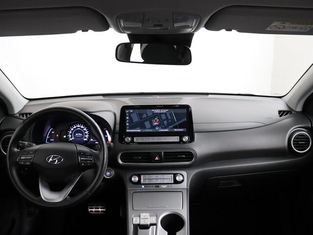 Hyundai Kona EV Premium 64 kWh SoH 96,6%! | ACC | Camera | Navigatie!