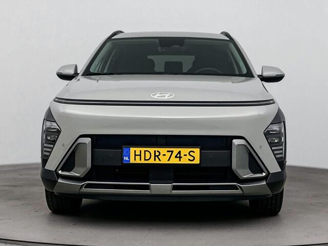 Hyundai Kona 1.6 GDI HEV Comfort Smart | Stoel en stuurwiel verwarming | Parkeer sensoren voor en achter | Navigatie en Apple Carplay Android Auto |