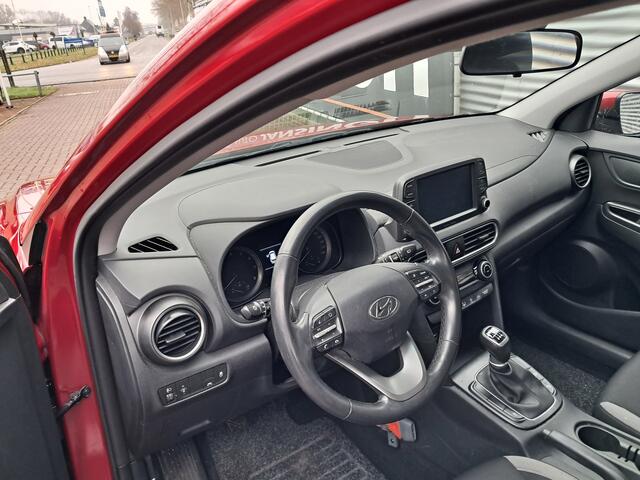 Hyundai Kona 1.0 T-GDI Comfort | Clima | Cruise control | Camera | Navigatie | LM Velgen | 1e Eigenaar | Ndl auto | RIJKLAARPRIJS INCL 12 MAANDEN GARANTIE EN BEURT