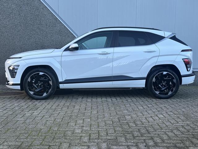 Hyundai Kona Electric Comfort Smart + BCA 48.4 kWh / Navigatie / Blind-Spot Collision-Avoidance Assist / Adaptieve Cruise Control / 19 inch N-Velgen