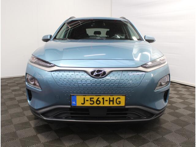 Hyundai Kona EV Fashion 64 kWh CLIMATE | CAMERA | DAB | CARPLAY | ADAPCRUISE | LED | NAVI | LMV17