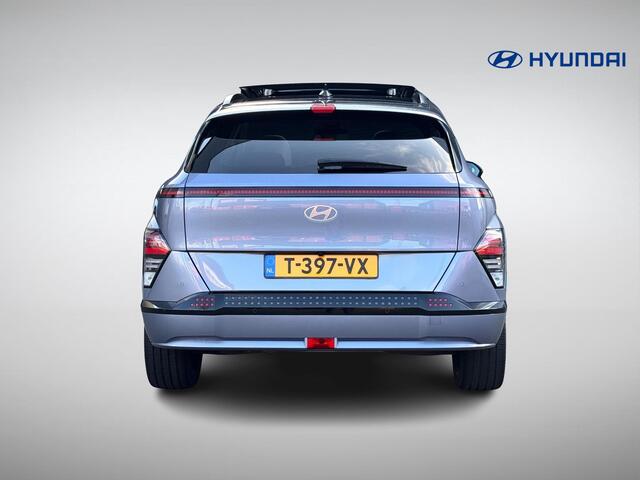 Hyundai Kona Electric Premium Sky 65.4 kWh SoH 99% NL-Auto + 1e Eigenaar, Meest Luxe Uitvoering!