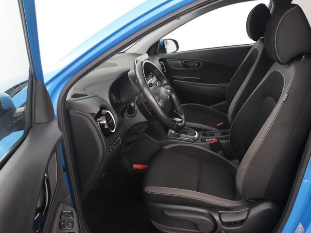 Hyundai Kona 1.6 GDI HEV Fashion | Head-Up | Trekhaak | Adaptive cruise | Camera | Carplay | Keyless | Dodehoek detectie | Climate control | Bluetooth