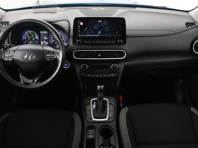 Hyundai Kona 1.6 GDI HEV Fashion | Head-Up | Trekhaak | Adaptive cruise | Camera | Carplay | Keyless | Dodehoek detectie | Climate control | Bluetooth