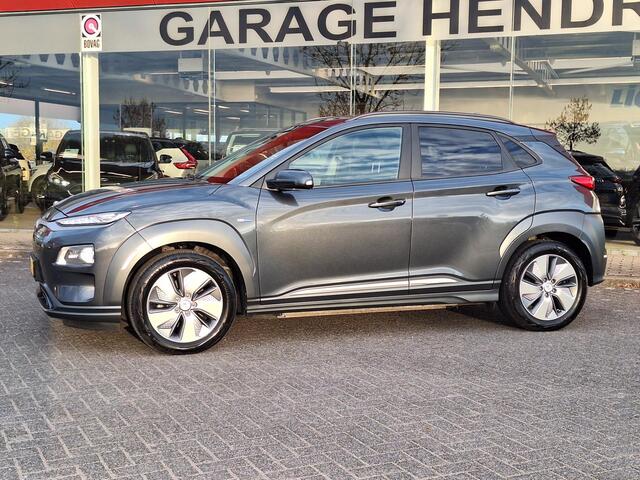 Hyundai Kona EV Premium 64 kWh | SOH: 95,4% | Leder | LED | Adaptive CC | Camera | occasion