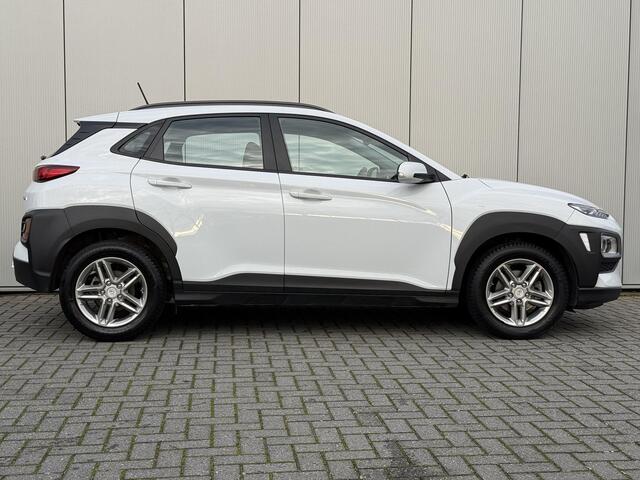 Hyundai Kona 1.0T Essence / 1e eig / Dealeronderhouden / Navigatie / Trekhaak / Cruise Control / Climate Control /