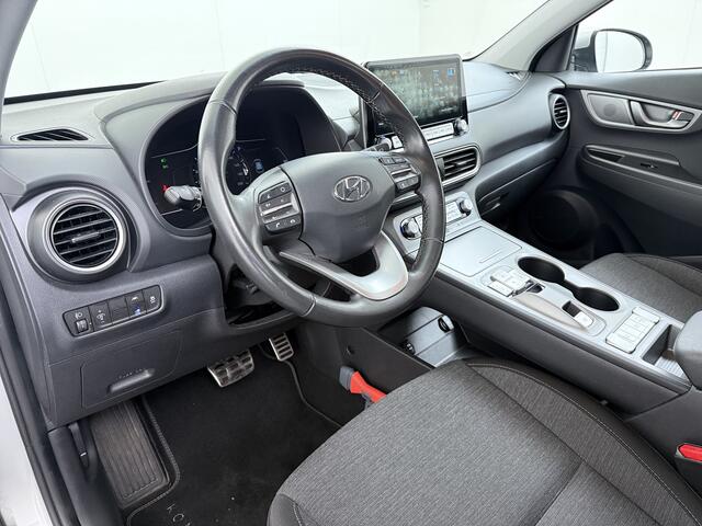 Hyundai Kona EV 64kWh Warmtepomp Adap.Cruise Navi Ecc Camera Pdc Trekhaak Krell®-Audio Apple Carplay Android Auto Comfort SOH 100% Lane Assist DAB Led Lmv 17" Regen-Lichtsensor Keyless 1e Eigenaar Origineel Nederlandse Auto