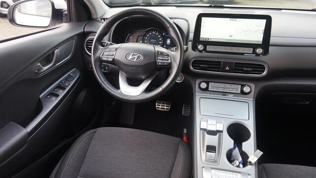 Hyundai Kona EV Comfort 64 kWh 3-fase Dealeronderhouden