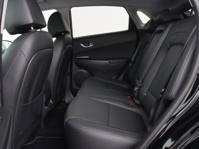 Hyundai Kona EV Business 64 kWh | 3-Fase | Stoelverwarming | Climate control | Adaptive cruise control | Camera | HUD