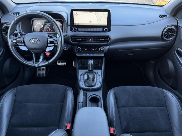 Hyundai Kona 2.0 T-GDI N Performance 280pk DCT8 / Fabrieksgarantie tot 01-2027 / 1e Eigenaars auto / Dealer Onderhouden / Limited Slip Diff / Adaptieve Cruise / Adaptieve Onderstel / Stoel & Stuurwielverwarming / Achterbank Verwarming / Elektr. Stoelen / Stoelventilat