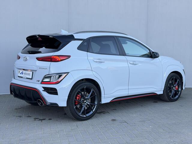 Hyundai Kona 2.0 T-GDI N Performance 280pk DCT8 / Fabrieksgarantie tot 01-2027 / 1e Eigenaars auto / Dealer Onderhouden / Limited Slip Diff / Adaptieve Cruise / Adaptieve Onderstel / Stoel & Stuurwielverwarming / Achterbank Verwarming / Elektr. Stoelen / Stoelventilat
