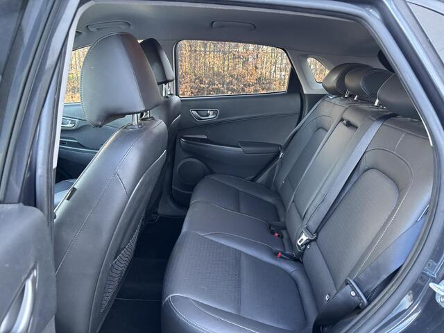 Hyundai Kona EV Premium 64 kWh -