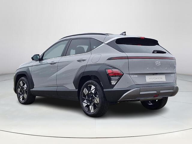 Hyundai Kona 1.6 GDI HEV Premium Sky | Uit voorraad leverbaar! | Schuif-/kantel dak | Elektrische stoelen | Stoel/stuurverwarming | Stoelverkoeling | 2e zit-rij stoelverwarming | Lederen bekleding | 360* camera | Adaptive cruisecontrol | Active lane-keeping |