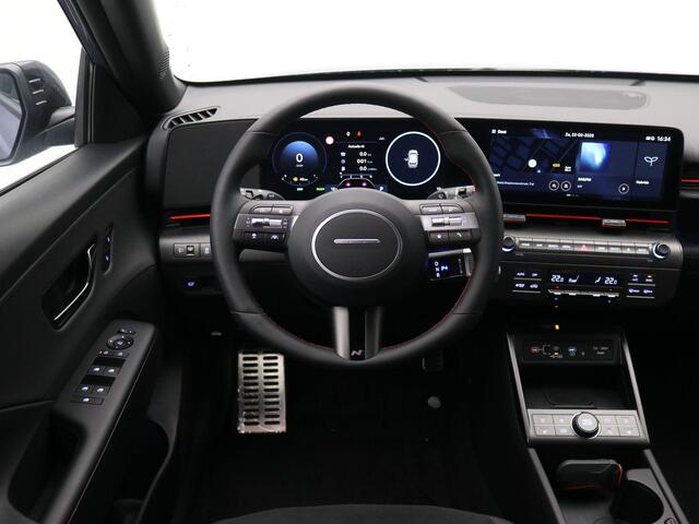 Hyundai Kona 1.6 GDI HEV N Line ¤2500,- Voordeel / Rijklaarprijs / Modeljaar 2026 / Navigatie / Apple & Android auto / Stuurverwarming / Stoelverwarming Voor + Achter /